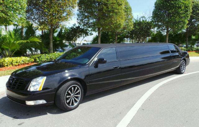 Ft Myers Cadillac Stretch Limo 